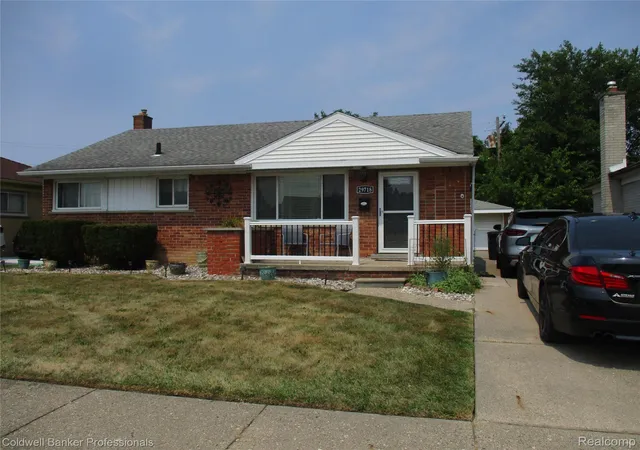 Photo 1 of Single family home for sale at 29718 Julius Blvd, Westland, MI 48186 | MLS# 20261063600 | Listing updated on 2026-10-06