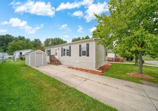 Photo 1 of Single family home for sale at 520 Missouri River Ct, Adrian, MI 49221 | MLS# 81026041987 | Listing updated on 2026-09-02