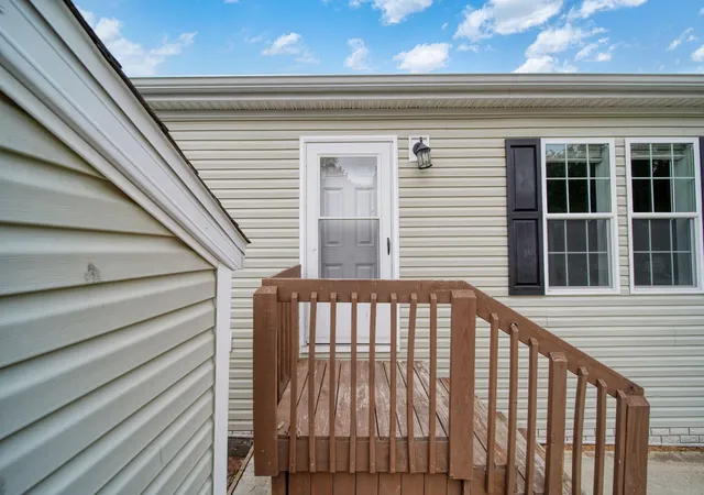 Photo 3 of Single family home for sale at 520 Missouri River Ct, Adrian, MI 49221 | MLS# 81026041987 | Listing updated on 2026-09-02