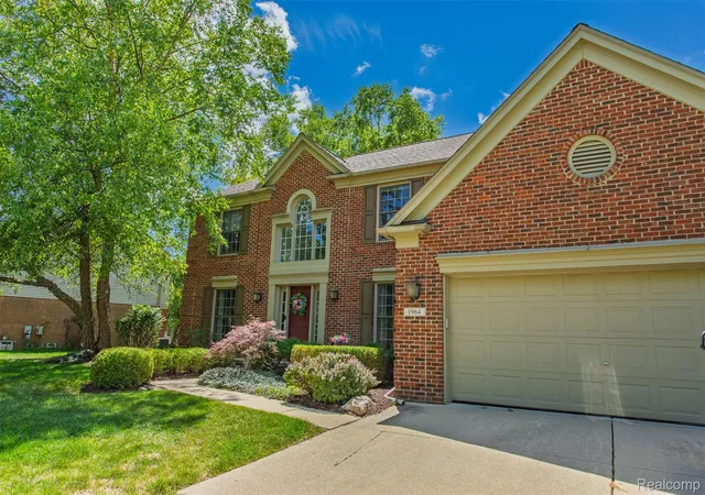 Photo 1 of Single family home for sale at 1964 Bloomfield Oaks Dr, West Bloomfield, MI 48324 | MLS# 20261063625 | Listing updated on 2026-09-14