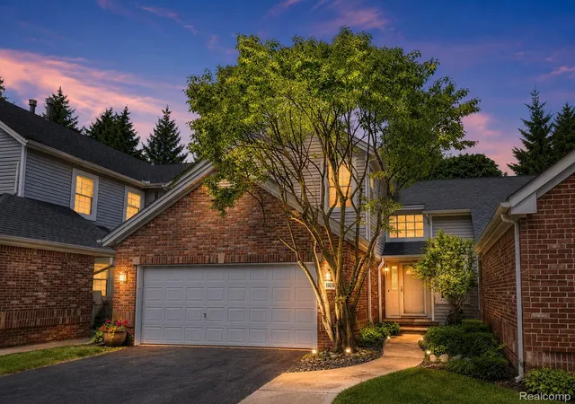 Condo for sale at 1168 Fairways Blvd, Troy, MI 48085 | MLS# 20261063636