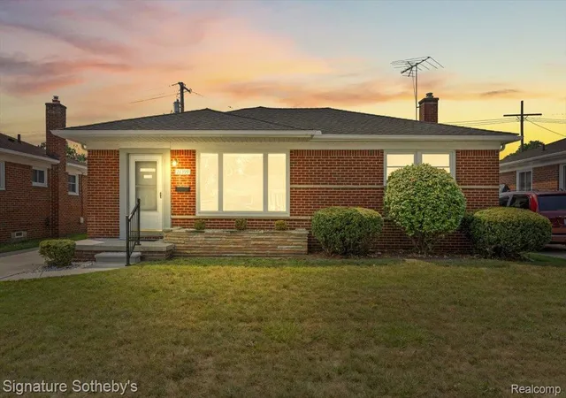 Photo 1 of Single family home for sale at 28399 Palmer Blvd, Madison Heights City Oakland, MI 48071 | MLS# 20261063654 | Listing updated on 2026-08-29