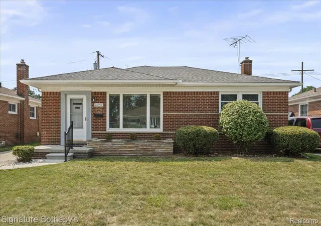Photo 2 of Single family home for sale at 28399 Palmer Blvd, Madison Heights City Oakland, MI 48071 | MLS# 20261063654 | Listing updated on 2026-08-29
