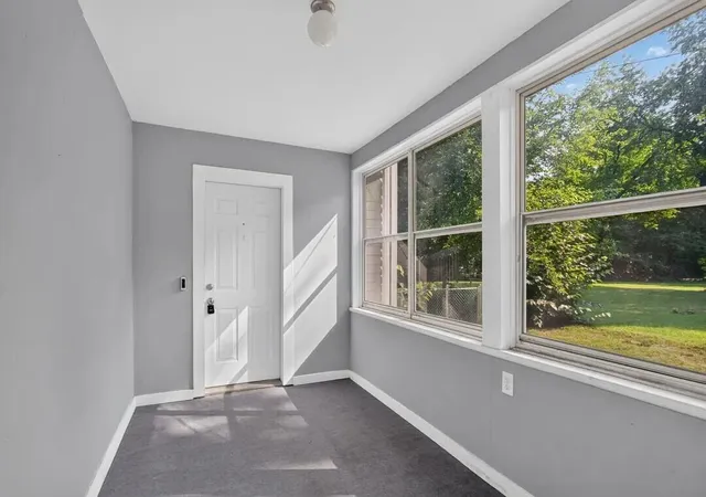 Photo 3 of Single family home for sale at 1608 Chapin St, Jackson, MI 49203 | MLS# 55026042020 | Listing updated on 2026-09-10