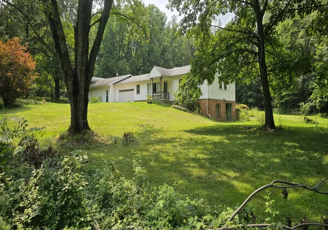 Photo 3 of Single family home for sale at 31002 60th Street, Bangor, MI 49013 | MLS# 66026042026 | Listing updated on 2026-09-17
