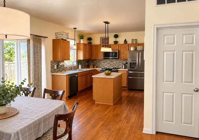 Photo 3 of Single family home for sale at 7267 Essex Dr, Ypsilanti, MI 48197 | MLS# 81026042023 | Listing updated on 2026-09-15