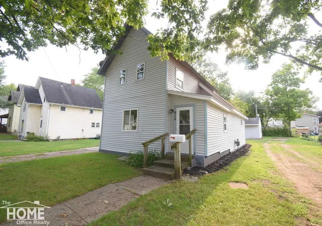1st image of 614 Alger Ave, Owosso, MI 48867 | MLS# 5050218169