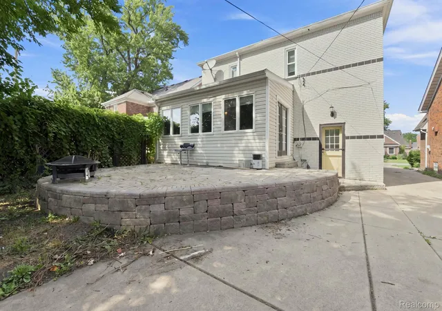 Photo 3 of Single family home for sale at 475 Belanger St, Grosse Pointe Farms, MI 48236 | MLS# 20261063661 | Listing updated on 2026-08-29