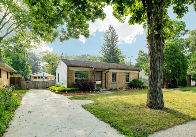 Photo 1 of Single family home for sale at 1036 N Maple Rd, Ann Arbor, MI 48103 | MLS# 81026042035 | Listing updated on 2026-08-21