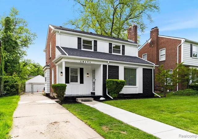 2nd image of 16171 Glastonbury Rd, Detroit, MI 48219 | MLS# 81026042034
