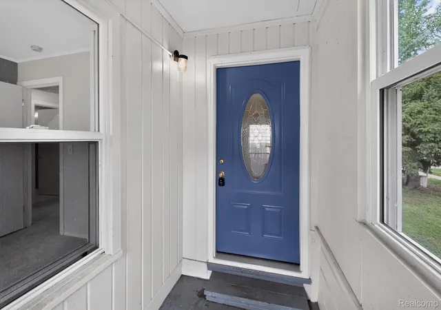Photo 4 of Single family home for sale at 35259 Currier St, Wayne, MI 48184 | MLS# 20261063667 | Listing updated on 2026-08-14