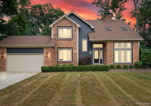 Photo 1 of Single family home for sale at 48952 Forest Dr, Shelby Township, MI 48317 | MLS# 20261063669 | Listing updated on 2026-09-03