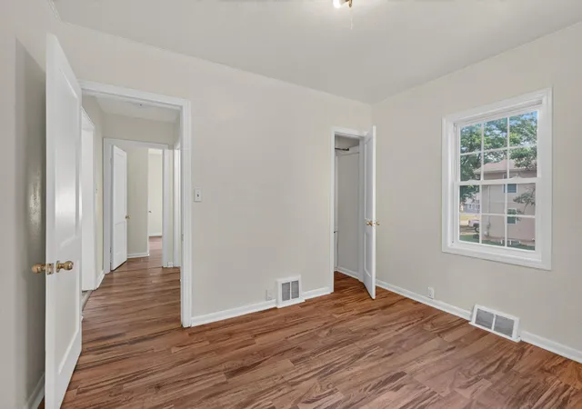 33rd image of 135 E Mansion, Jackson, MI 49203 | MLS# 55026042049