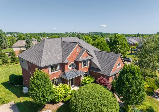 2nd image of 2910 N Addison Cir N, Rochester, MI 48306 | MLS# 81026042050