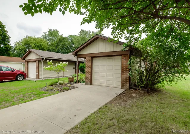 Photo 3 of Single family home for sale at 6757 Ardsley Dr, Canton, MI 48187 | MLS# 20261063686 | Listing updated on 2026-09-30