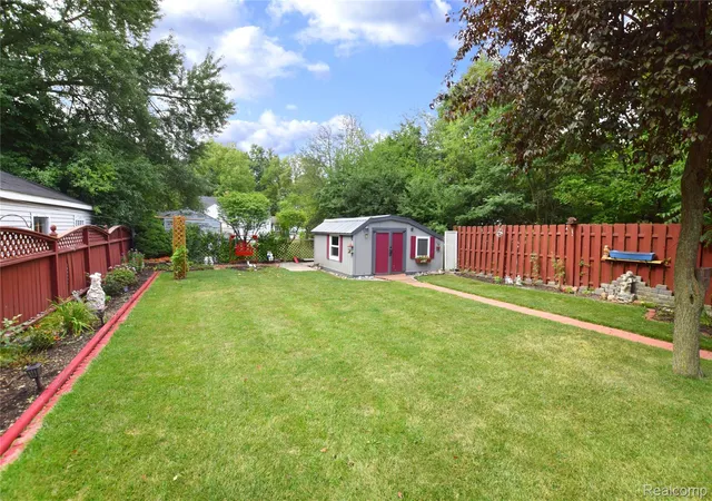 Photo 2 of Single family home for sale at 3709 Arlene Ave, Flint, MI 48532 | MLS# 20261063701 | Listing updated on 2026-09-16
