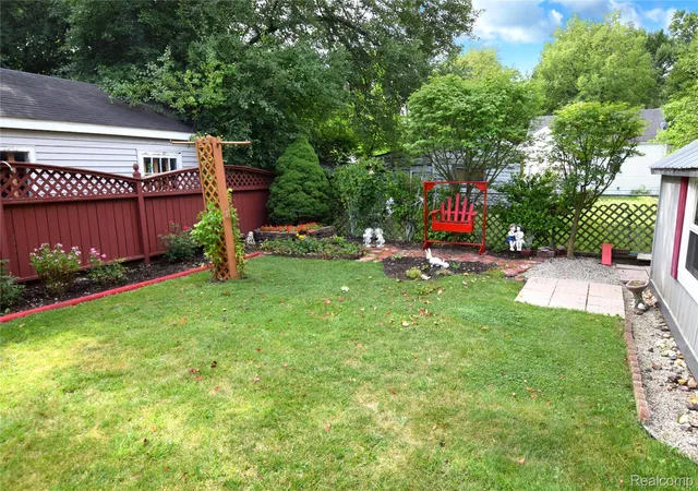 Photo 3 of Single family home for sale at 3709 Arlene Ave, Flint, MI 48532 | MLS# 20261063701 | Listing updated on 2026-09-16
