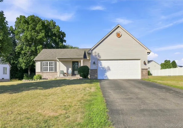 1st image of 8074 Bradbury Ln, Grand Blanc, MI 48439 | MLS# 20261063703