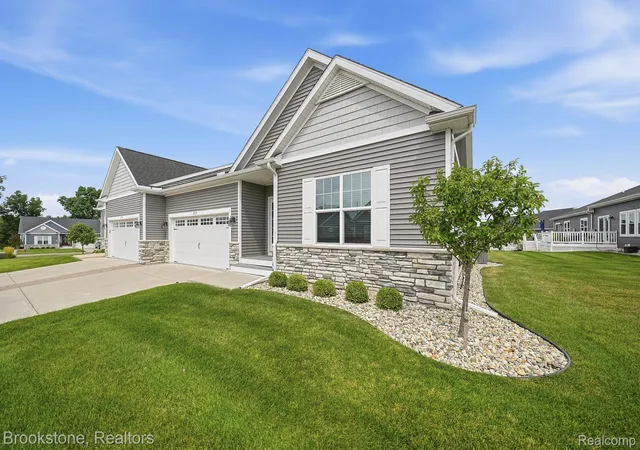Photo 2 of Condo for sale at 2838 Blue Sky Dr #42, Oceola Township Livingston, MI 48843 | MLS# 20261063706 | Listing updated on 2026-09-15