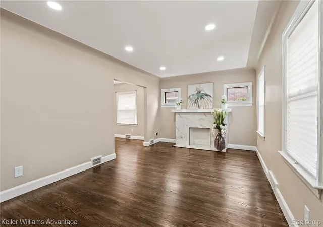 Photo 4 of Single family home for sale at 14421 Grandville Ave, Detroit, MI 48223 | MLS# 20261063714 | Listing updated on 2026-09-27