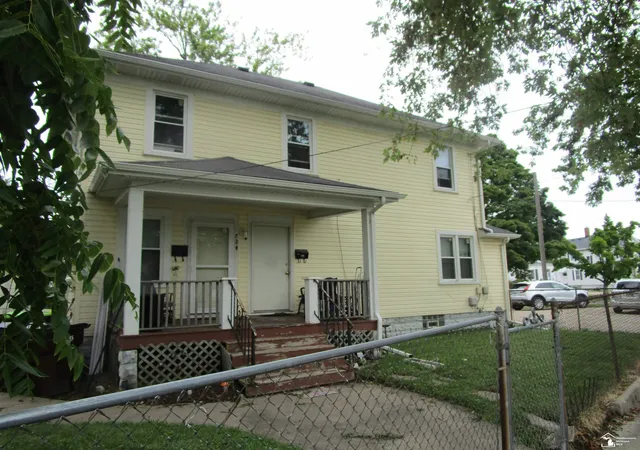 Listing Photo 4 - Condo for sale in building located at 724 Laplaisance Rd, Monroe, MI 48161