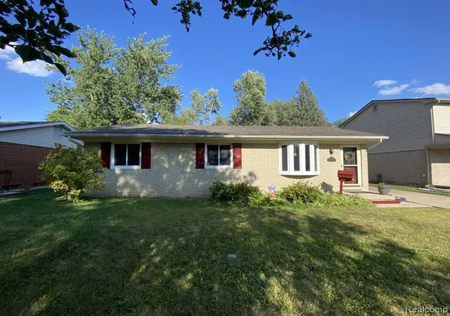 Photo 1 of Single family home for sale at 6850 Willow Crk Dr, Canton, MI 48187 | MLS# 20261063733 | Listing updated on 2026-08-20