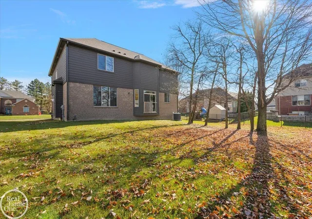 Photo 4 of Single family home for sale at 50529 Summit View Dr, Macomb, MI 48042 | MLS# 58050218208 | Listing updated on 2026-08-12