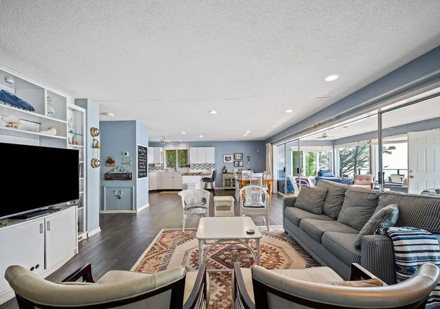 Photo 4 of Single family home for sale at 1140 Edgewater Ter, South Haven, MI 49090 | MLS# 69026042090 | Listing updated on 2026-09-11