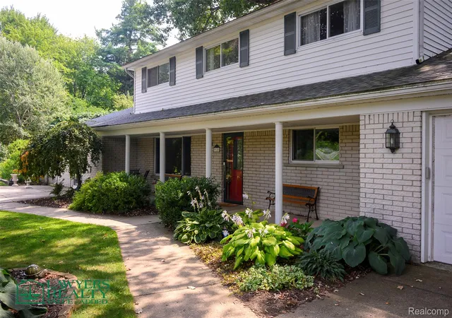Photo 3 of Single family home for sale at 9180 Stone Rd, Clay, MI 48001 | MLS# 20261063742 | Listing updated on 2026-09-13