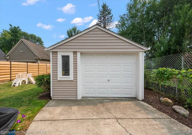 48th image of 1364 Humphrey Ave, Birmingham, MI 48009 | MLS# 20261063745