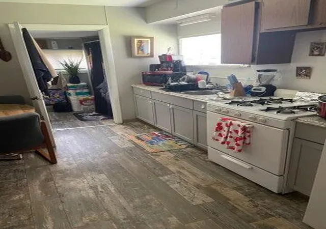 Photo 3 of Multi family home for sale at 859 Butterworth St Sw, Grand Rapids, MI 49504 | MLS# 65026042093 | Listing updated on 2026-08-12