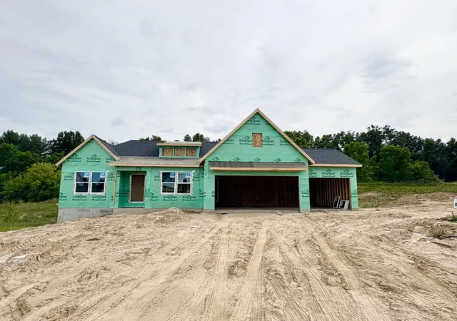 1st image of 8332 Kettle Oak Dr Se, Alto, MI 49302 | MLS# 65026042095