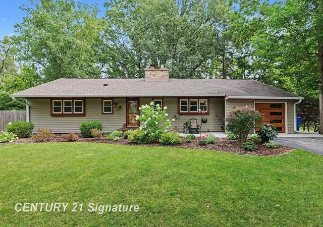 1st image of 608 Hillcrest Rd, Midland, MI 48640 | MLS# 61050218222