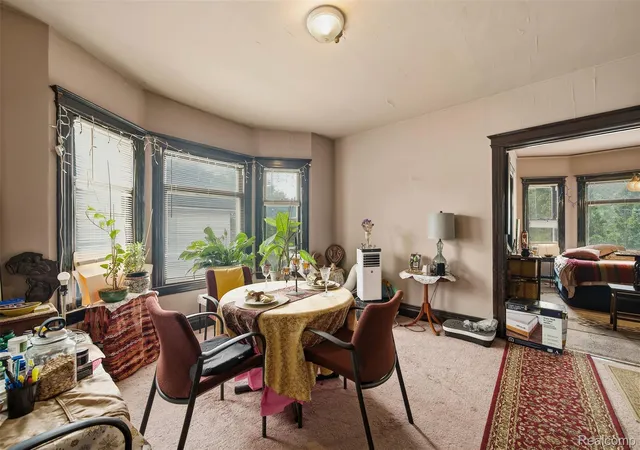 Listing Photo 2 - Condo for sale in building located at 1718 Canton St, Detroit, MI 48207