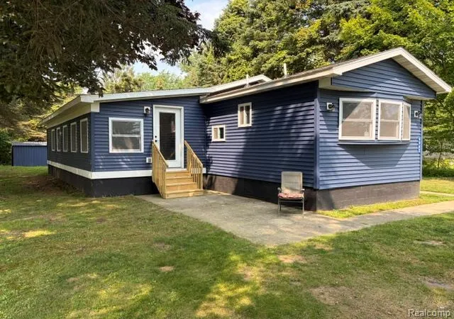 Photo 3 of Single family home for sale at 4043 Beacon Hl Dr, Port Hope, MI 48468 | MLS# 20261063776 | Listing updated on 2026-09-11