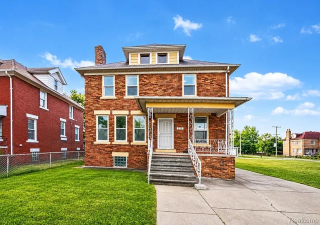 Photo 1 of Single family home for sale at 216 Holbrook St, Detroit, MI 48202 | MLS# 20261063781 | Listing updated on 2026-08-20