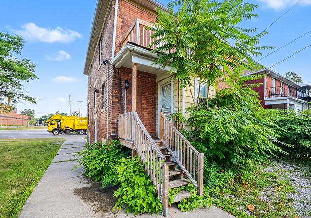 Photo 31 of Single family home for sale at 216 Holbrook St, Detroit, MI 48202 | MLS# 20261063781 | Listing updated on 2026-08-20
