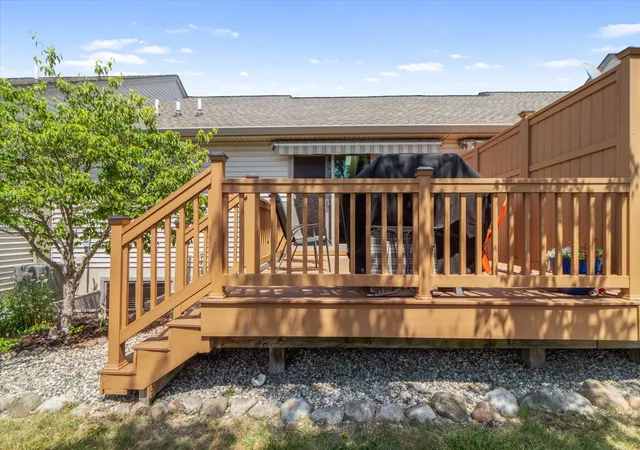 2nd image of 515 Sycamore Cir, Saline, MI 48176 | MLS# 81026042116