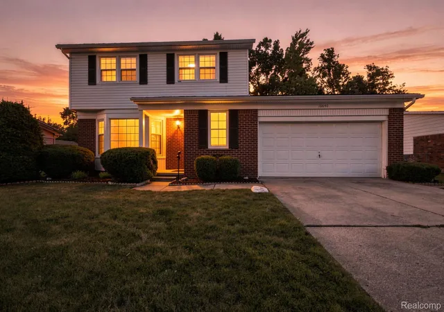 Photo 1 of Sale Pending at 16640 Truwood St, Woodhaven, MI 48183 | MLS# 20261063799 | Listing updated on 2026-08-20