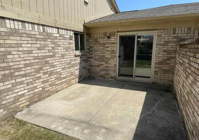 Listing Photo 4 - Condo for sale in building located at 41625 Berly Dr, Clinton Township, MI 48038