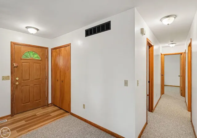 Photo 3 of Single family home for sale at 2040 Willhite Rd, Waterford, MI 48327 | MLS# 58050218239 | Listing updated on 2026-08-12