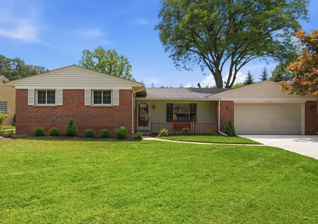 Photo 1 of Sale Pending at 34357 Munger Dr, Livonia, MI 48154 | MLS# 81026042133 | Listing updated on 2026-08-21