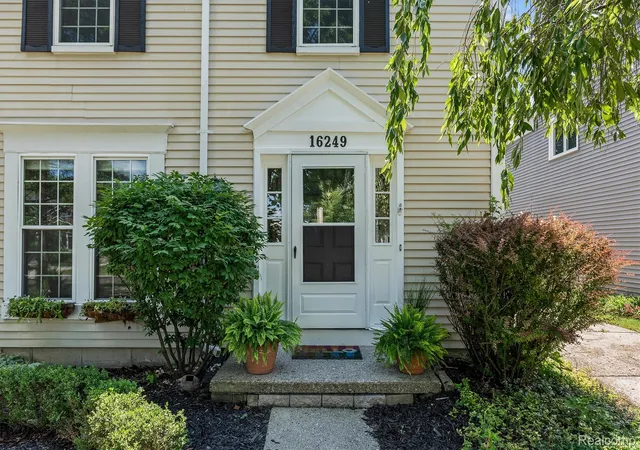 Photo 2 of Single family home for sale at 16249 Birwood Ave, Beverly Hills, MI 48025 | MLS# 20261063821 | Listing updated on 2026-08-29