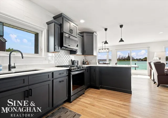 Photo 2 of Single family home for sale at 69 Gratiot Blvd, Marysville, MI 48040 | MLS# 58050218249 | Listing updated on 2026-08-12