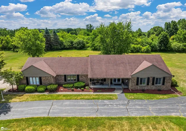 Photo 1 of Sale Pending at 5034 E Cook Rd, Grand Blanc, MI 48439 | MLS# 5050218250 | Listing updated on 2026-09-06