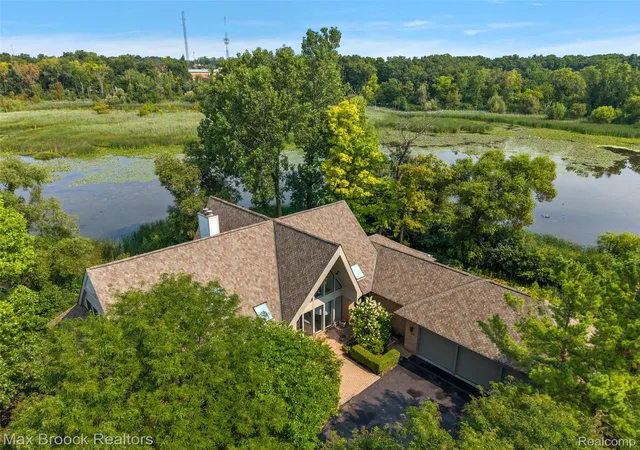 Photo 1 of Mansion for sale at 1136 Norminister End, Bloomfield Hills, MI 48302 | MLS# 20261063843 | Listing updated on 2026-08-13