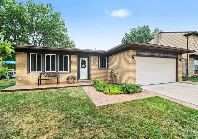 Photo 3 of Single family home for sale at 38218 Douglas Dr, Sterling Heights, MI 48310 | MLS# 20261063846 | Listing updated on 2026-09-09