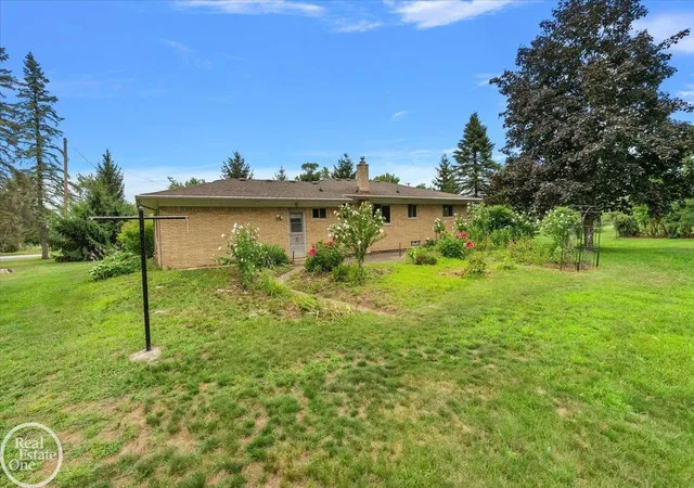 Photo 4 of Single family home for sale at 11900 27 Mile Rd, Washington, MI 48094 | MLS# 58050218255 | Listing updated on 2026-10-21