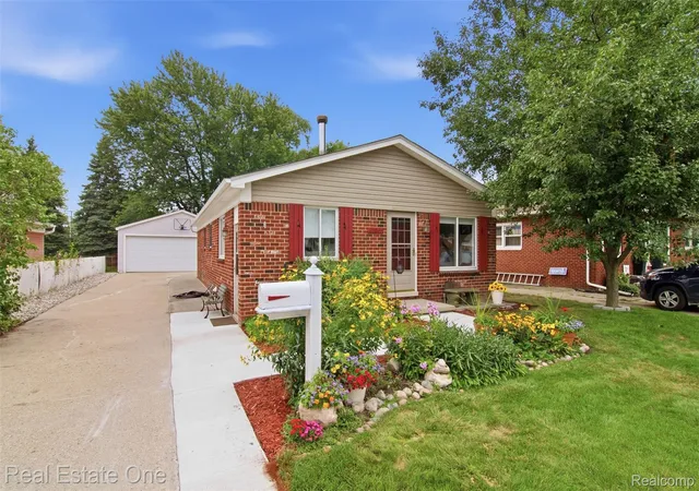 Photo 1 of Sale Pending at 28024 Vogt St, Saint Clair Shores, MI 48081 | MLS# 20261063856 | Listing updated on 2026-08-29