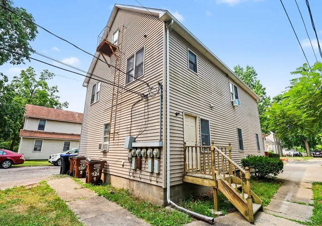 25th image of 124 N Summit St, Ypsilanti, MI 48197 | MLS# 81026042161